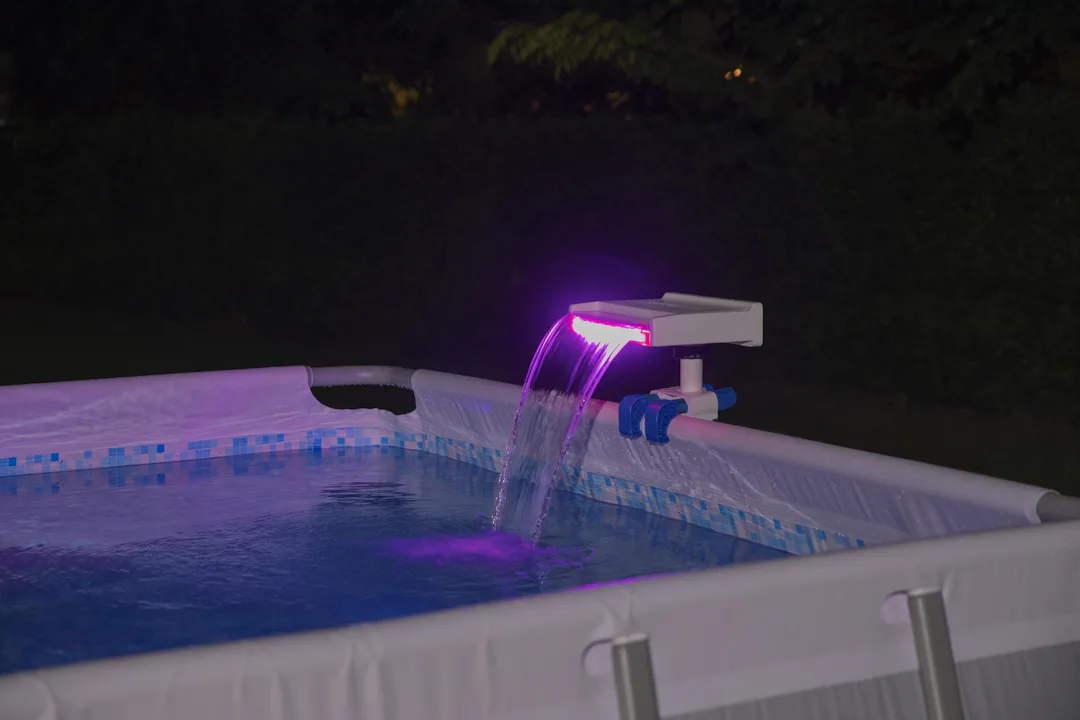 Cascata per piscina fuori terra con Luci LED