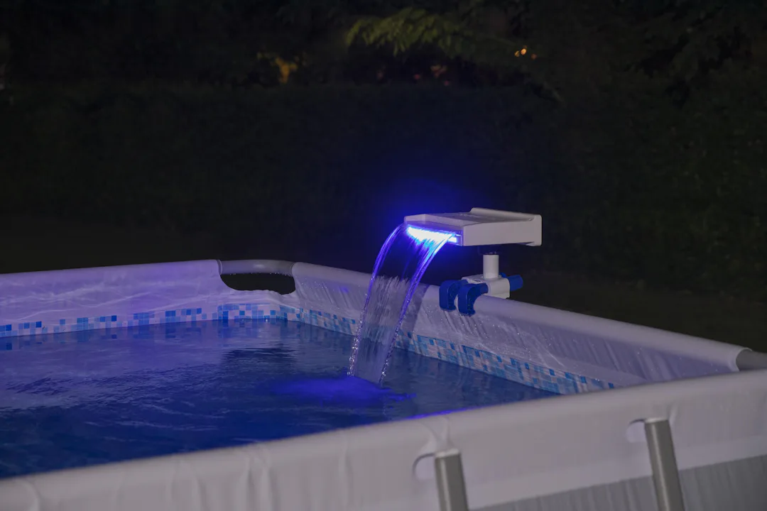 Cascata per piscina fuori terra con Luci LED