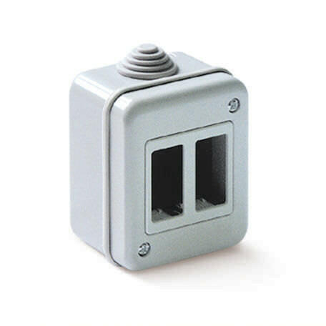 CASSETTA DA PARETE X INT. TONDO 2P IP40